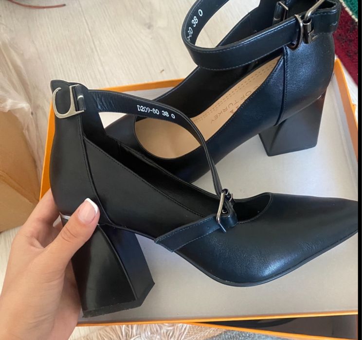 Продам туфли чистые