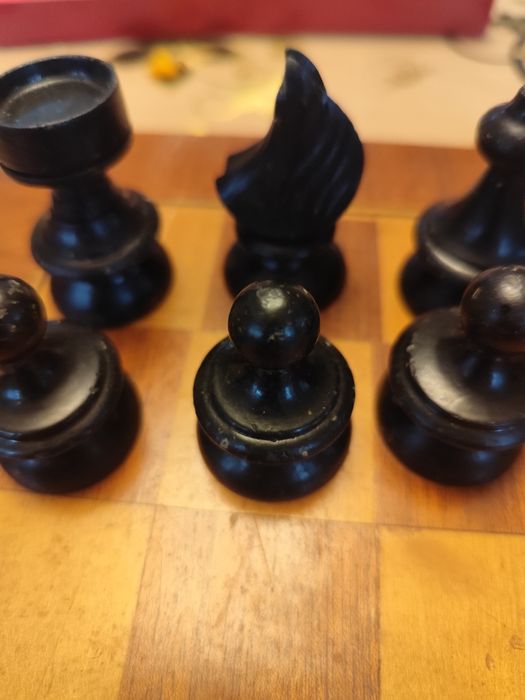 Set șah vechi cu cutie