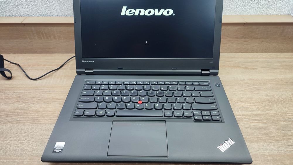 LENOVO ThinkPad L440 CPU i5 vPro 4300M 2.6 GHz SSD 128GB Display Flip