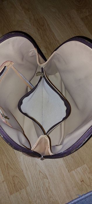 Geantă Louis Vuitton Paris