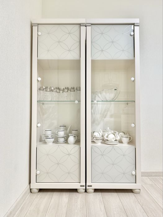 Шкафы-витрины Bellona. Турция.