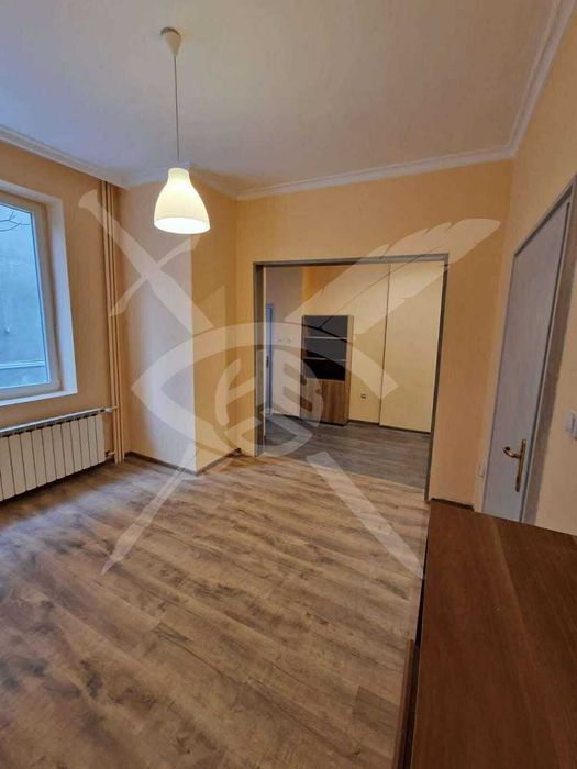 Дава се под наем Офис в София, Център - 50 кв.м за 500 € - Снимка #2