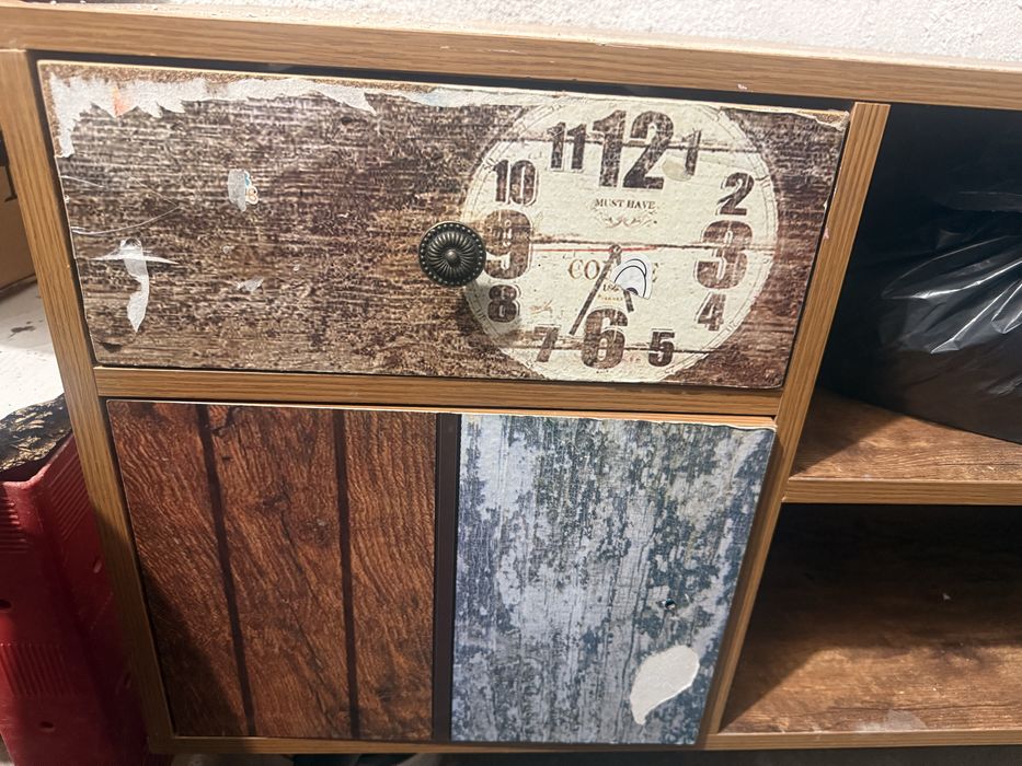 TV шкаф с винтидж/индустриален дизайн