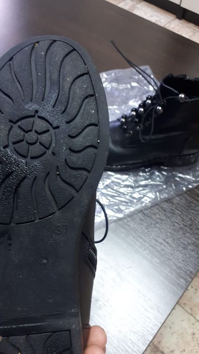 Продаю осенние обувь