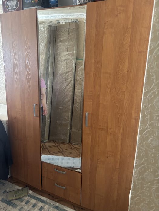 Шкаф отдам даром самовывоз