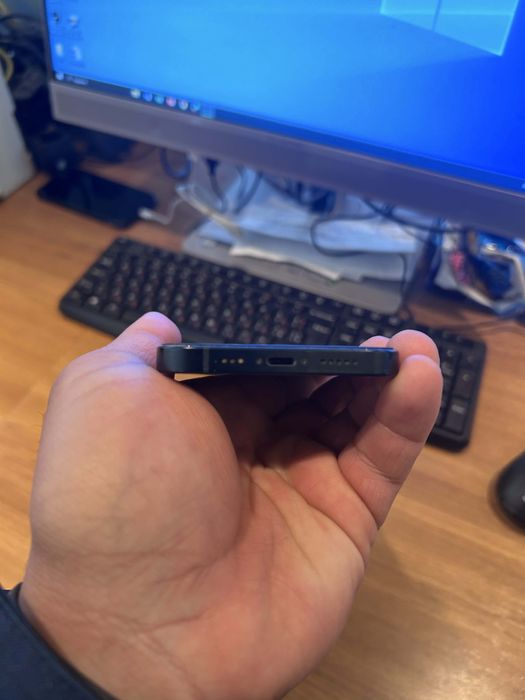 Продава се iphone 13