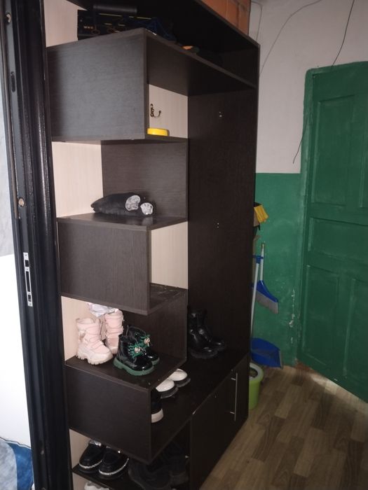 Продам шкаф для обуви