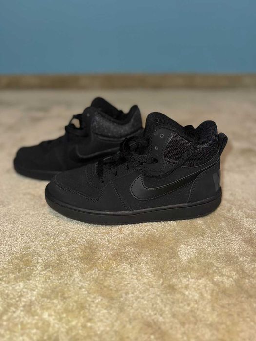 НОВИ детски маратонки  Nike Court Borough Mid 2