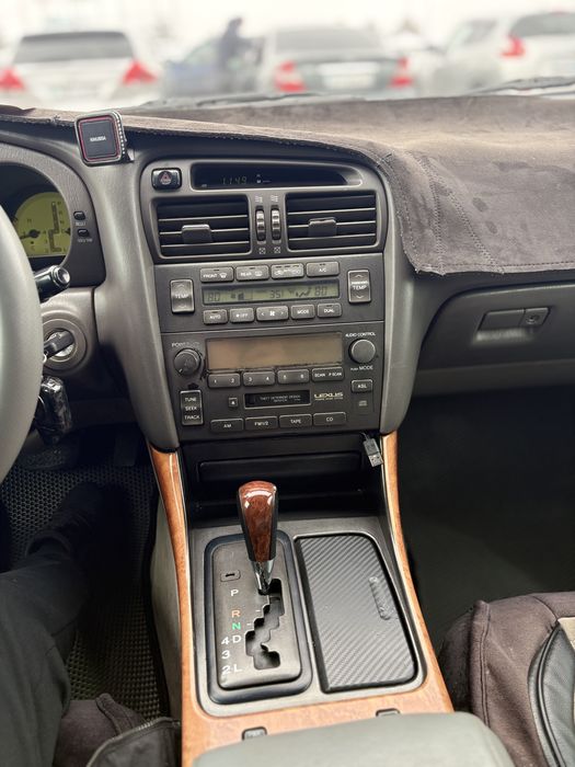 Продам Lexus GS300