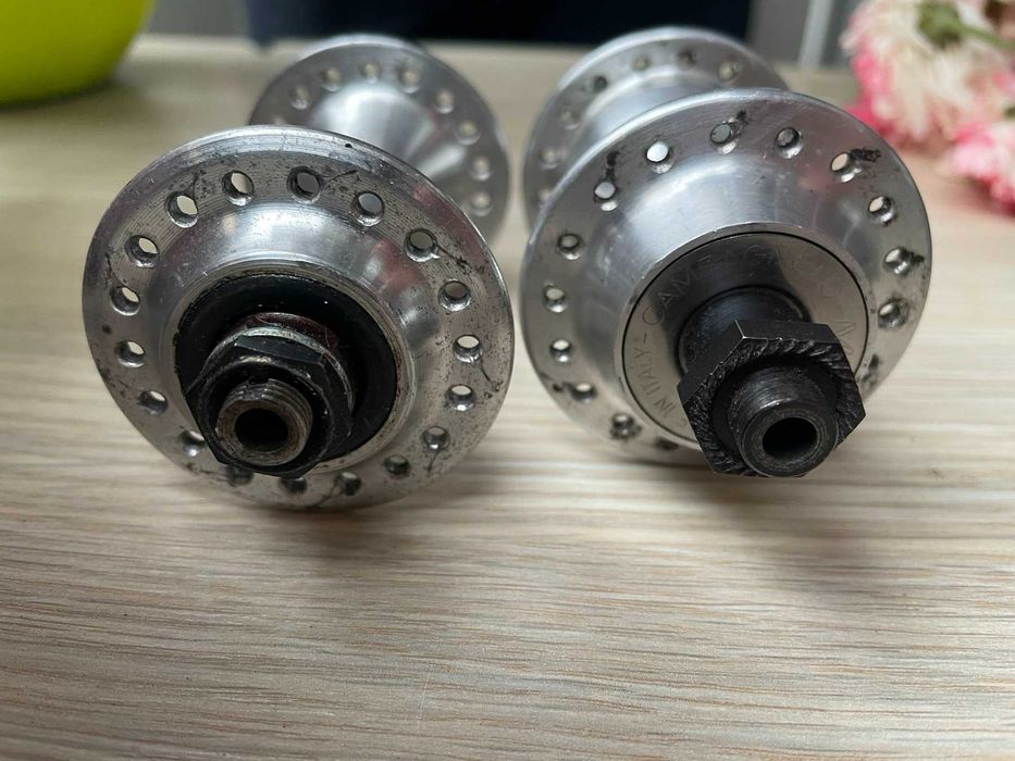 Campagnolo комплект шосейни главини с шлици и QR