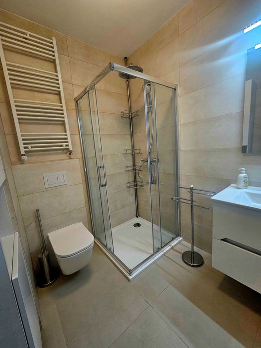 Inchiriez apartament 2 camere Adora Central P-ta M. Viteazu