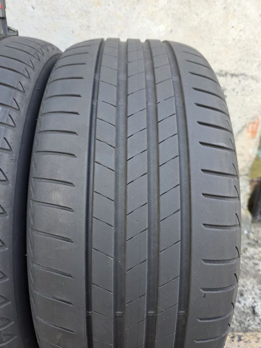 Vând două anvelope de vara Bridgestone  225 50 17 dot 0421