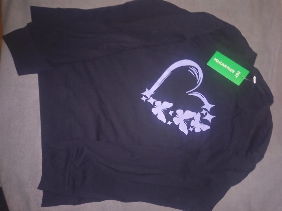 Продам женскую кофту.