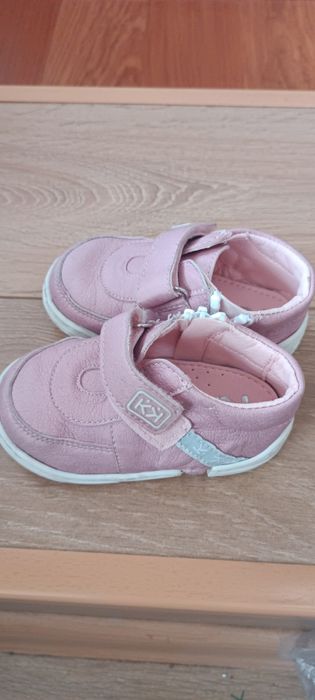 Нови детски  летни обувки