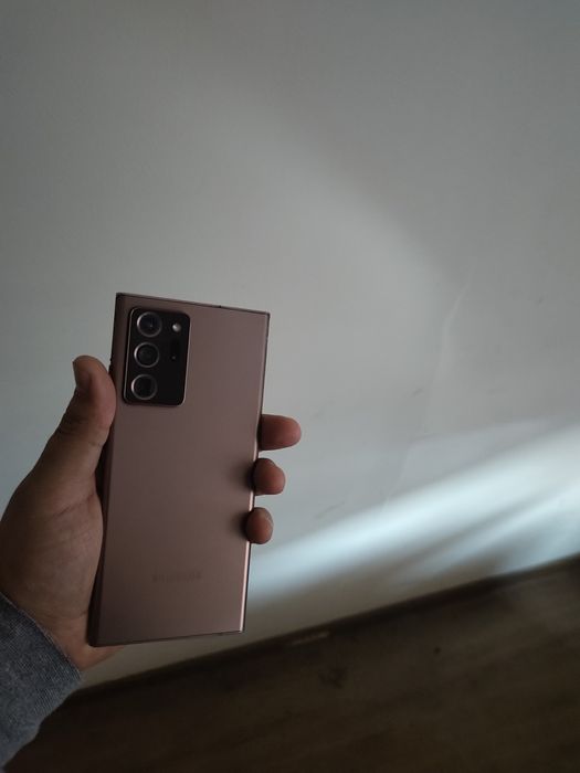 Samsung note 20ultra xolati ideal imeikadan utgan aybi yoq