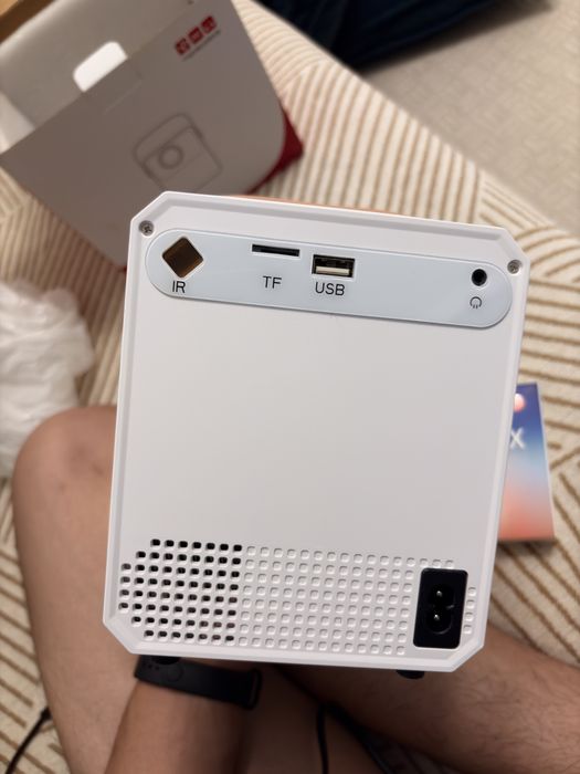 Смарт проектор Android Wi-Fi + пульт и штатив