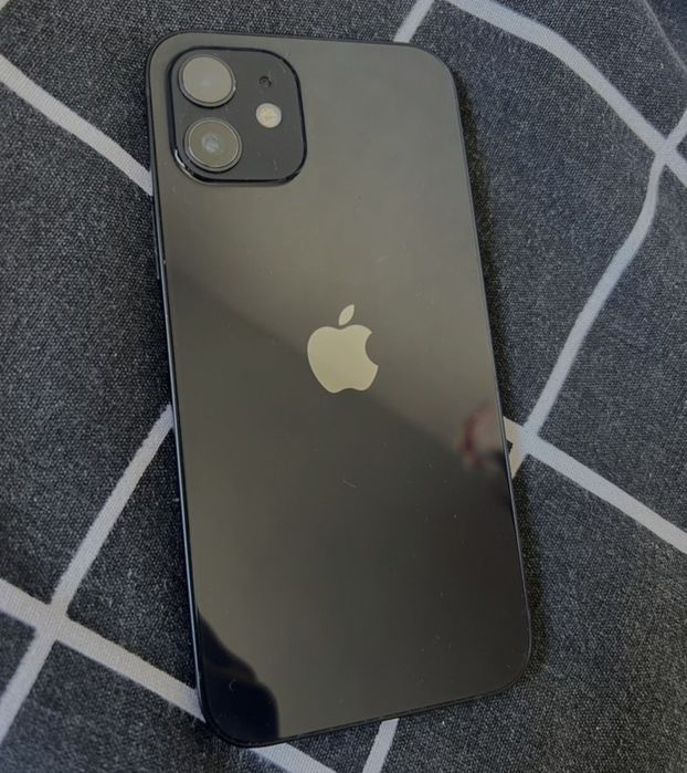 Продам Iphone 12, 64гб
