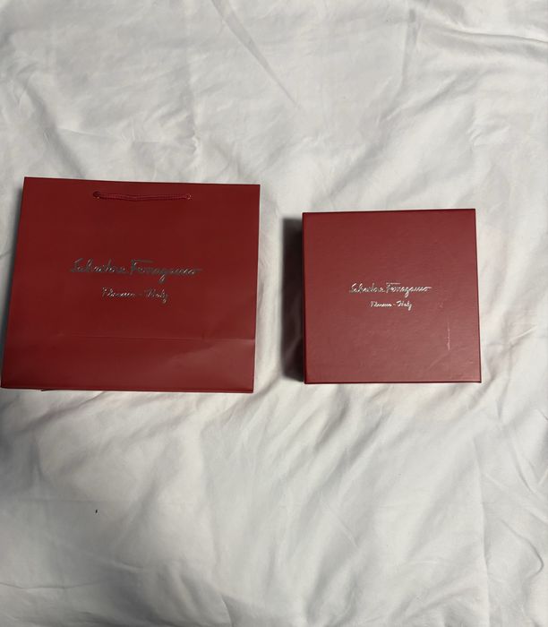 Curea salvatore ferragamo