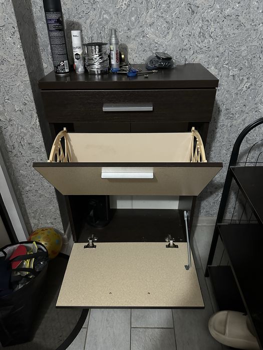 Продам комод с обувницей