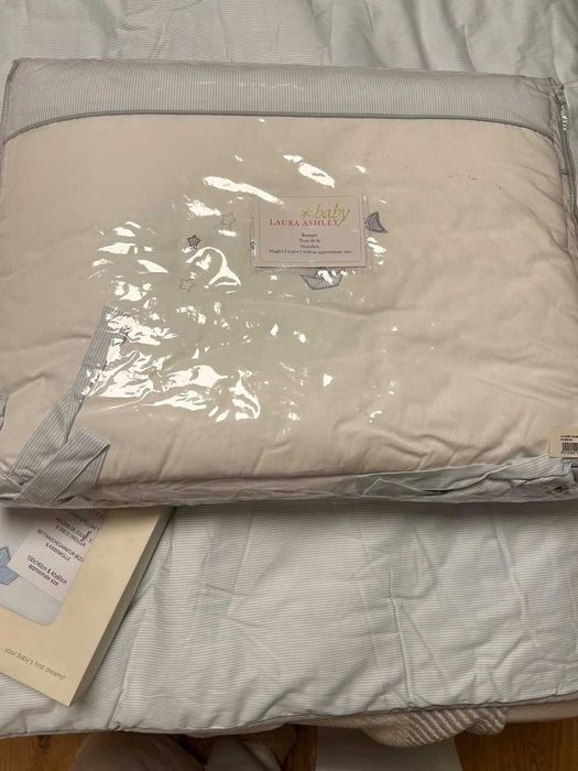 Laura Ashley-детски спален чувал, олекотена завивка и предпазител