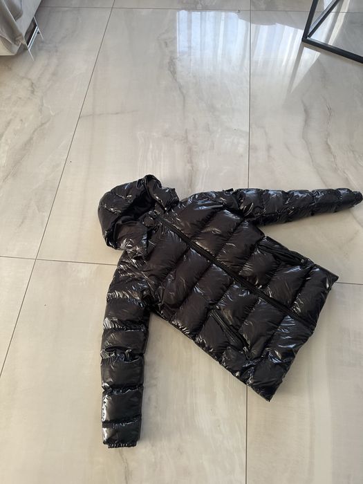 Geaca moncler!ofer livrare doar personal in suceava