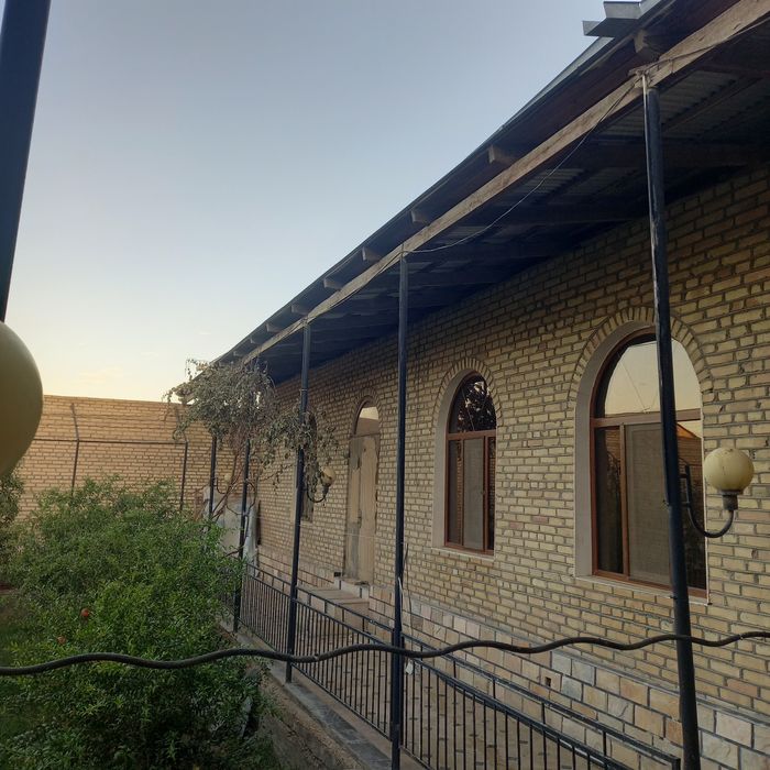 ховлининг ярми сотилади