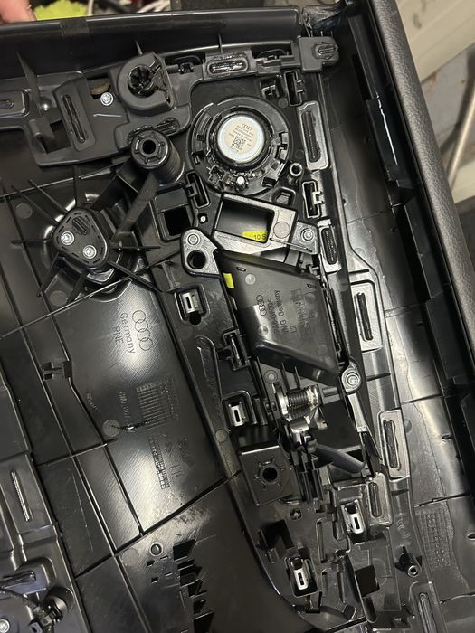 Кора за Audi a4 2017