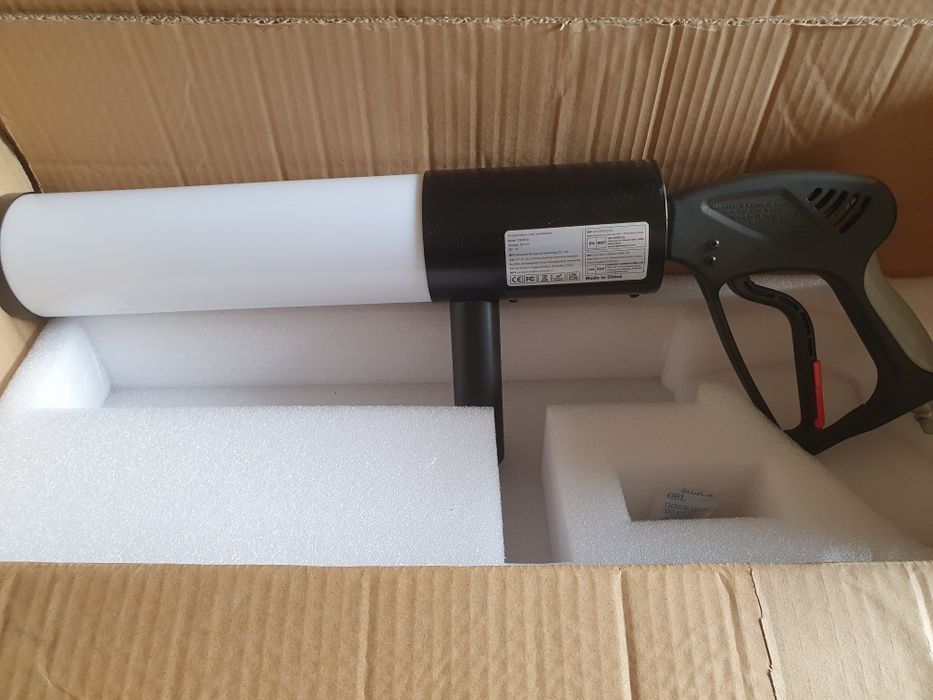 Vand Pistol  CO2, Nou,  pentru evenimente