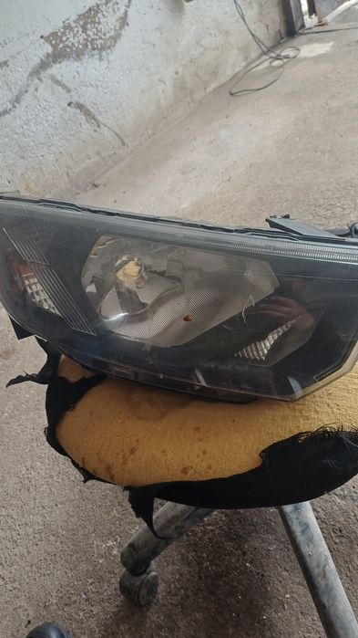 Продам фары Гранта фл оригинал