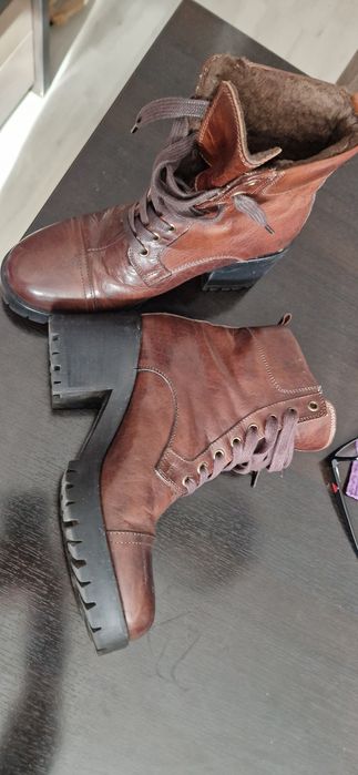 Ghete imblanite piele