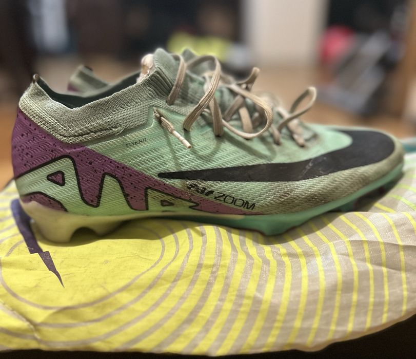 Продаю футбольные бутсы Nike Air Zoom Mercurial Vapor 15 Elite FG