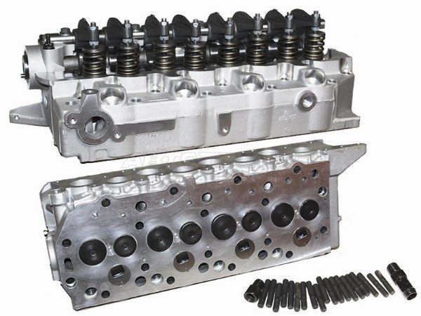 Головка блока  Mitsubishi Delica