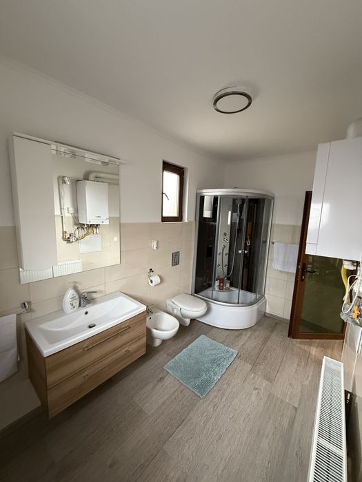 Casă de inchiriat in regim hotelier