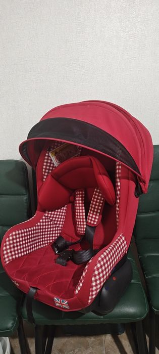 Продам автомобильное кресло для ребенка
