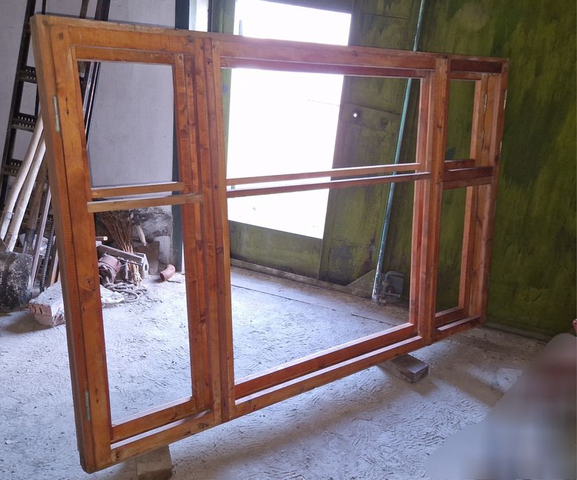 Деревянные оконные блоки 2 шт