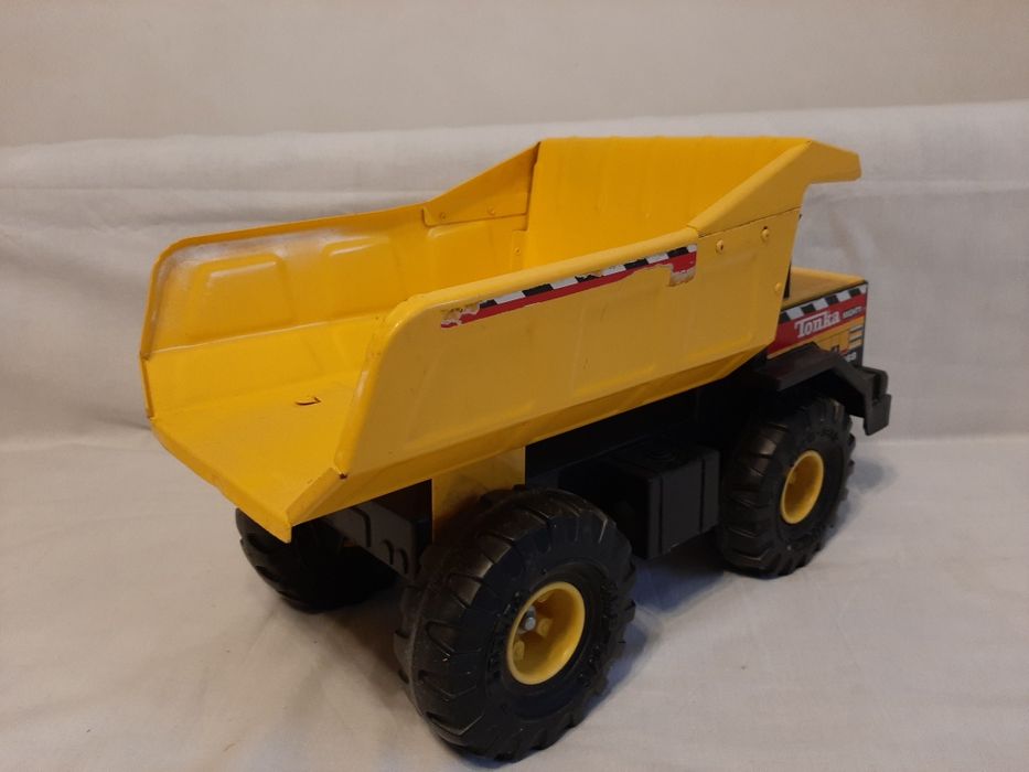 Basculanta TONKA de colecție din tablă