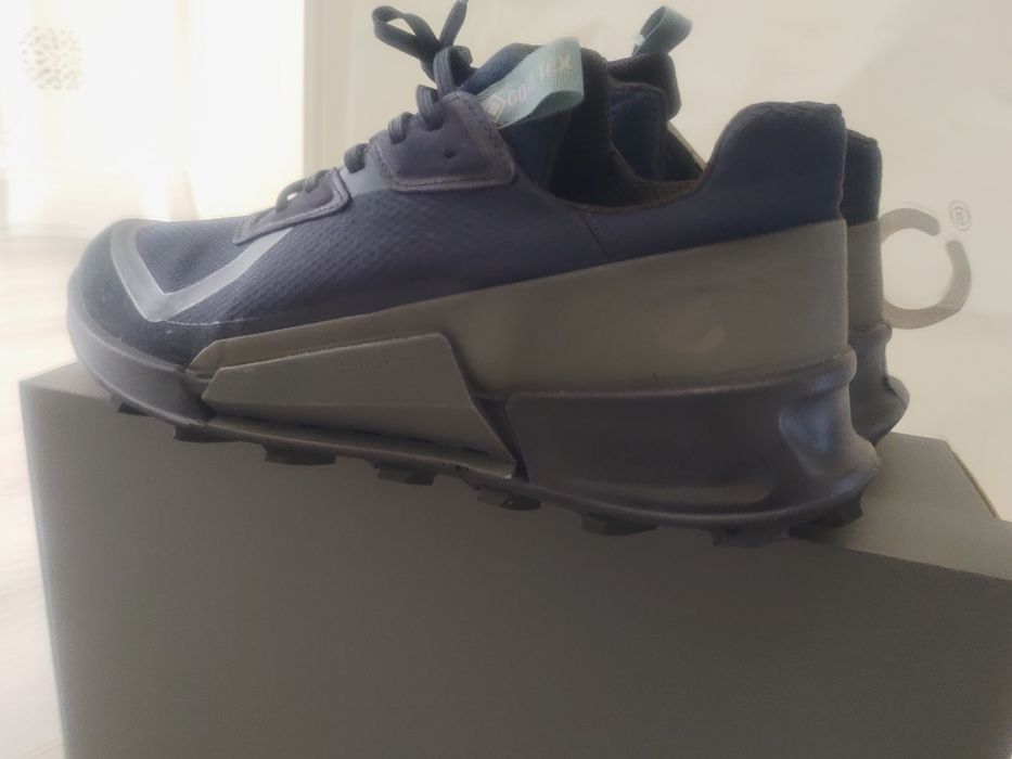 Кро-ссовки ECCO Biom 2.1X Country M.