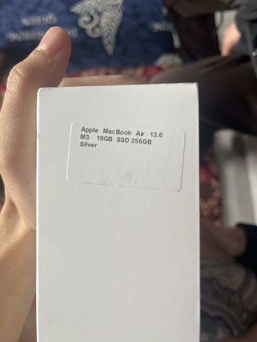 Apple Macbook air 13.6 M3