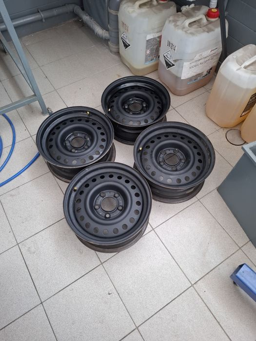 Диски штампованные r15  5 120