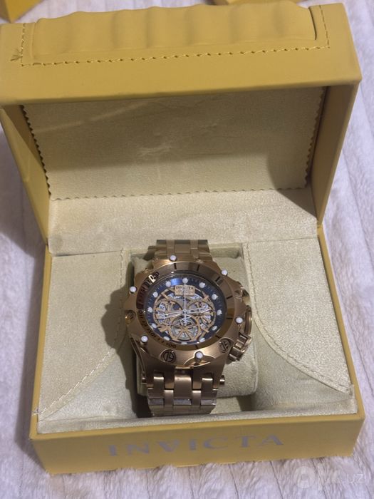 Японские часы оригинальные INVICTA