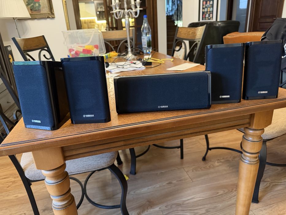 Boxe Yamaha NS-P40 5.0