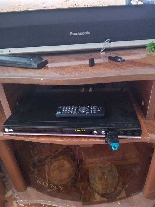 DVD проигрыватель LG. C USB PORT