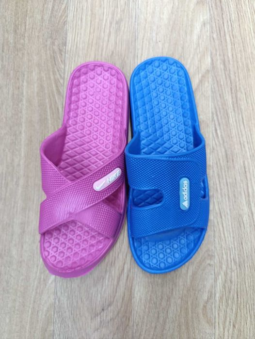 Шлепанцы,тапочки