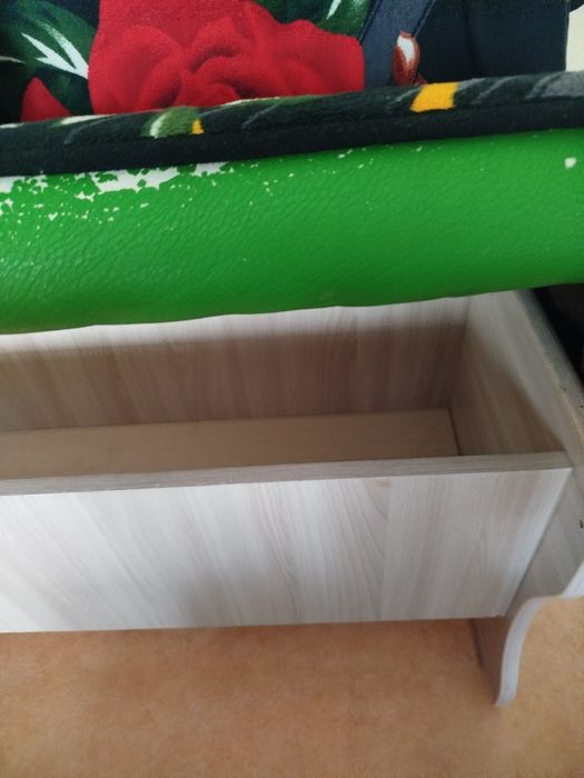 продам кухонные диванчики