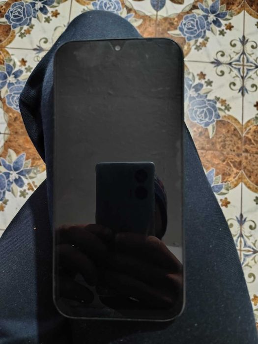 Vând Xiaomi Redmi 15C