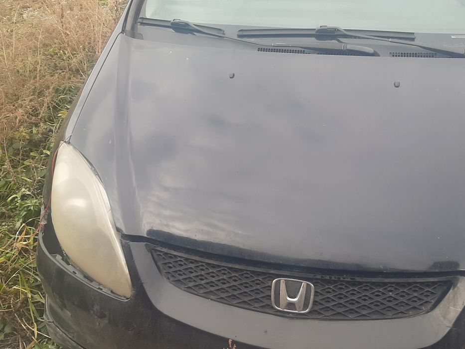 Хонда  сивик 1 .7дизел.2005год.перфектен двигател,скорости,радиатори