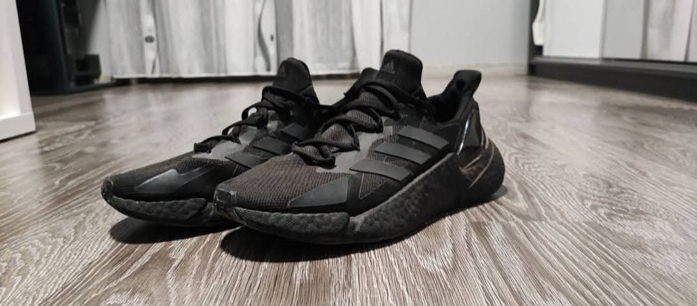 Adidas маратонки-черни 44 номер