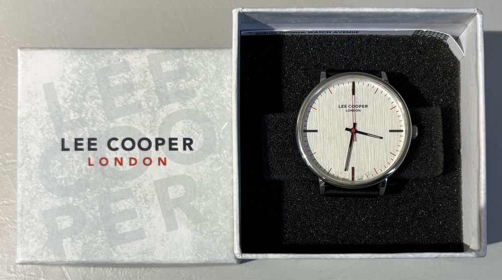 Продам часы Lee Cooper