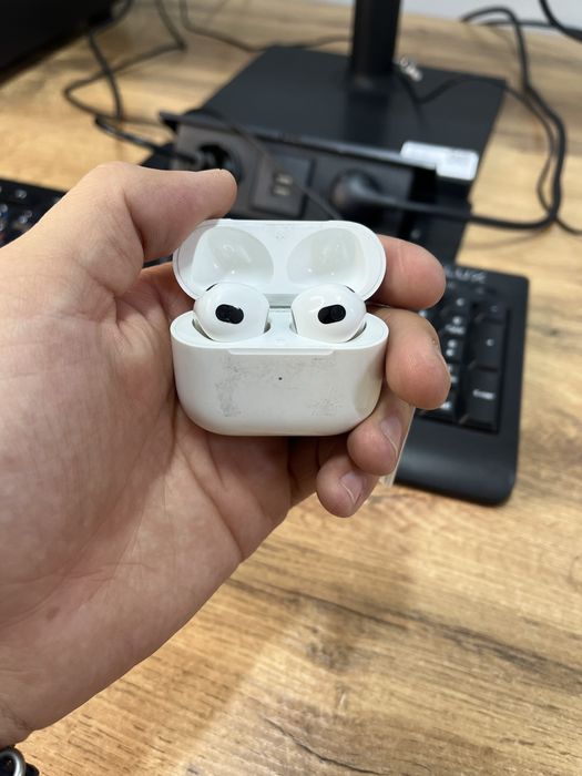 Наушник Apple AirPods 3