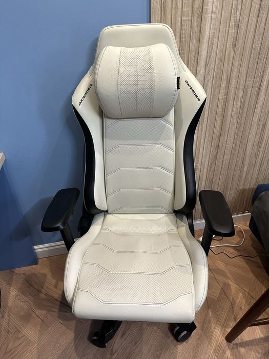 Игровое кресло DXracer Master white